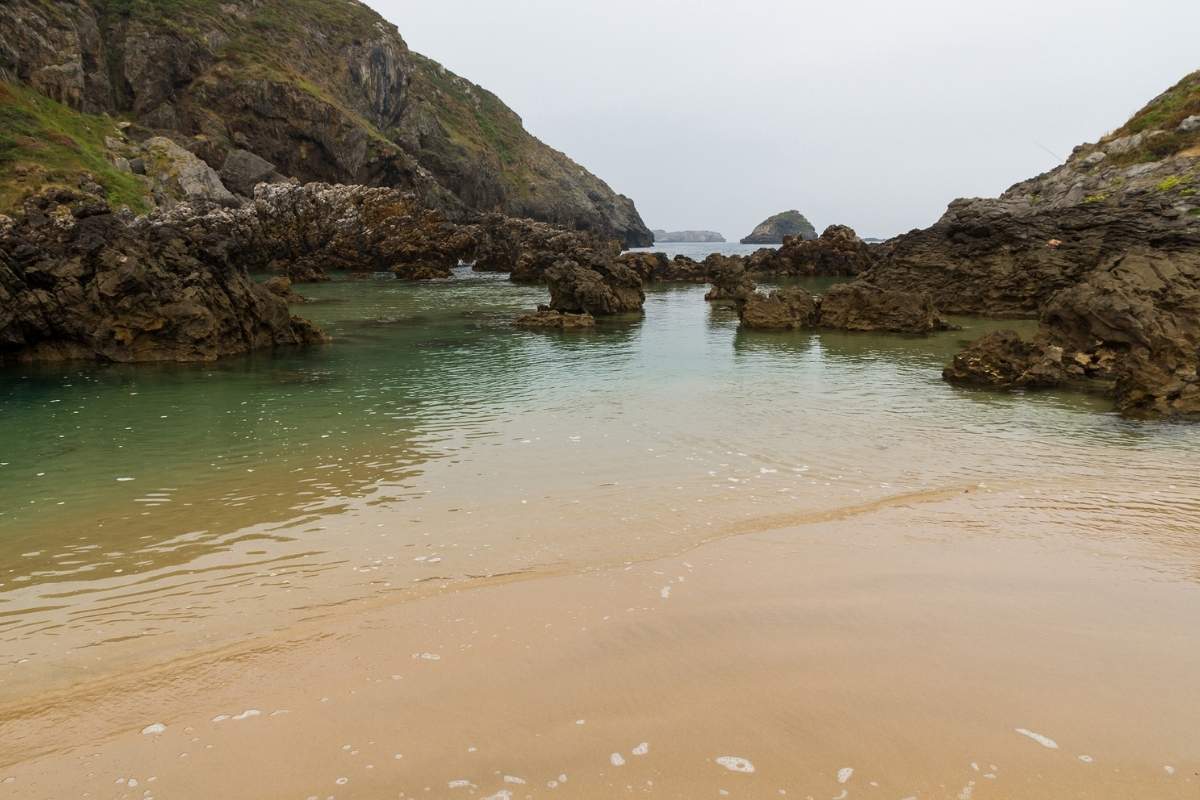 Playa del entorno de Llanes y Villahormes